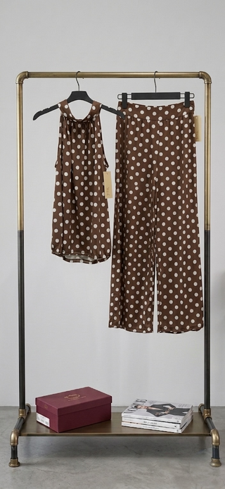 Conjunto NARLA pantalon y top lunares marrón