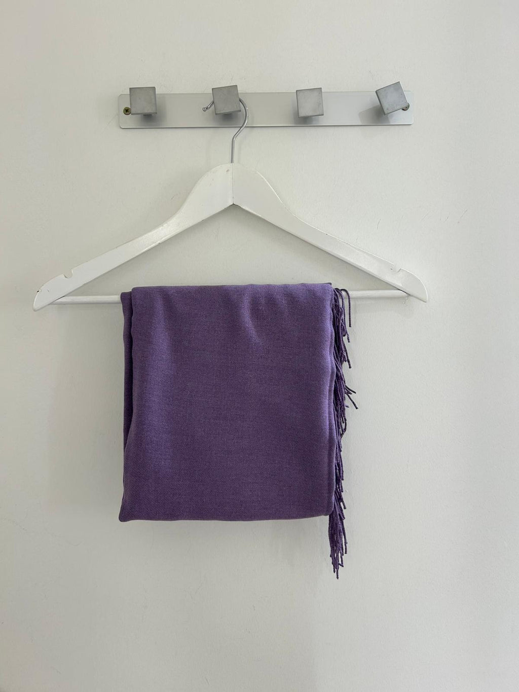 Pashmina viscosa lisa flecos