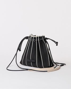 Bolso FINA plisado con asa multiposición negro