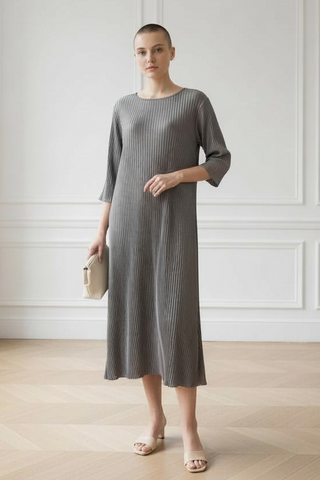 Vestido REMMI plisado manga 3/4 topo