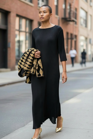 Vestido REMMI plisado manga 3/4 negro