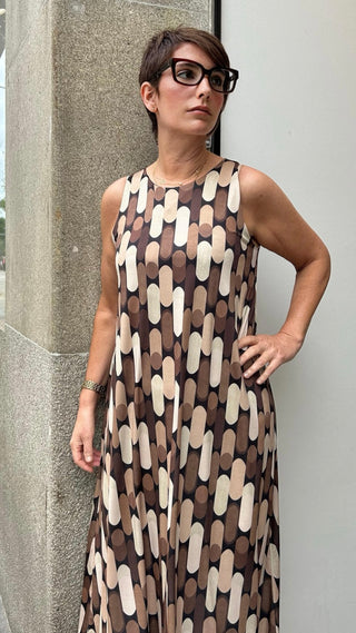 Vestido NAMY largo estampado sin mangas camel
