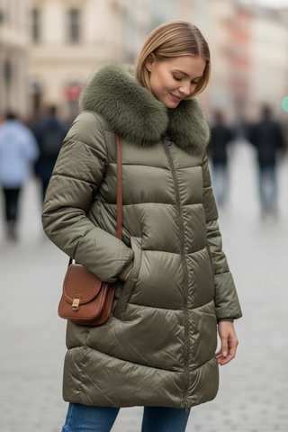Guateado KAMALA corto con capucha de pelo extraible kaki
