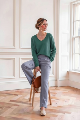 Jersey LYN básico de cuello pico esmeralda