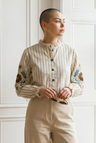 Camisa BURANO rayitas bordada camel