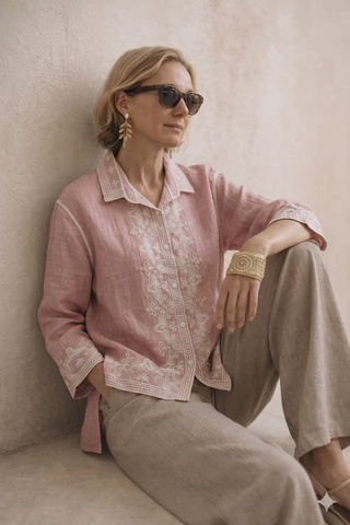 Camisa FLORA bordada rosa