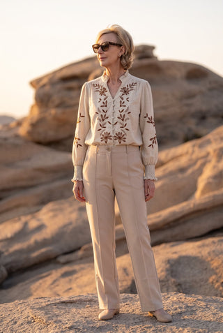 Pantalon ancho nervio delantero beige