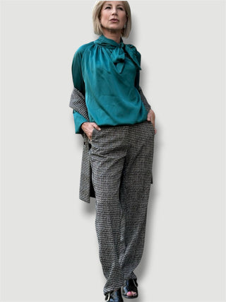 Pantalón KIKA ancho pata gallo negro