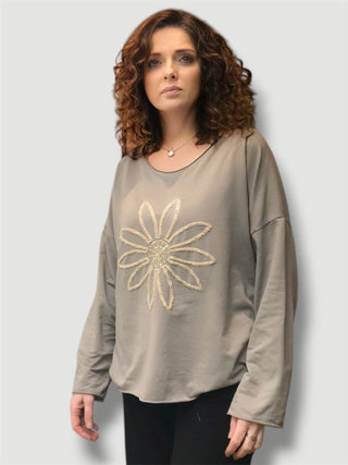 Camiseta CECIL básica flor bordada gris