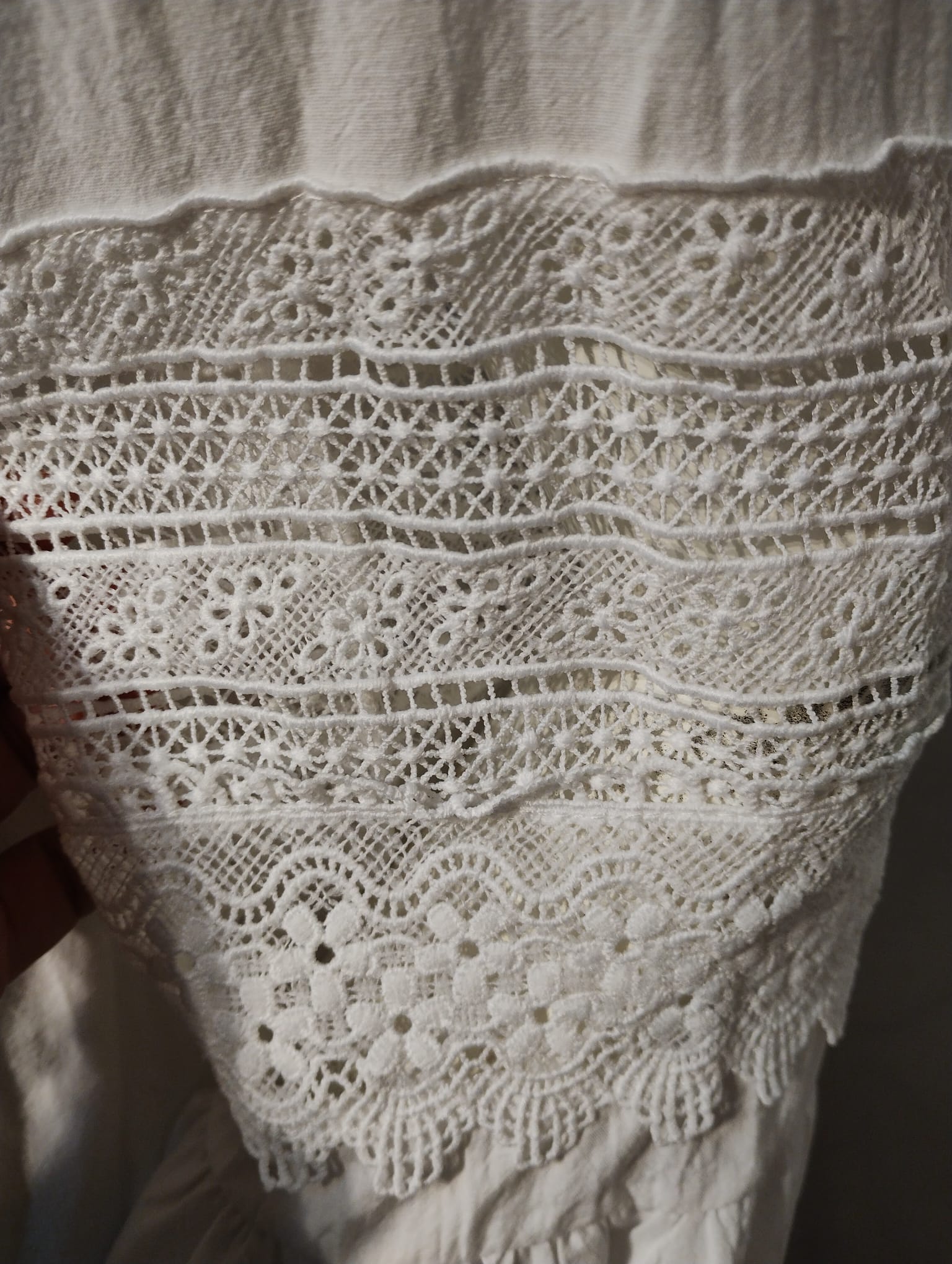 Blusa OSAKA romántica blanco con jaretas