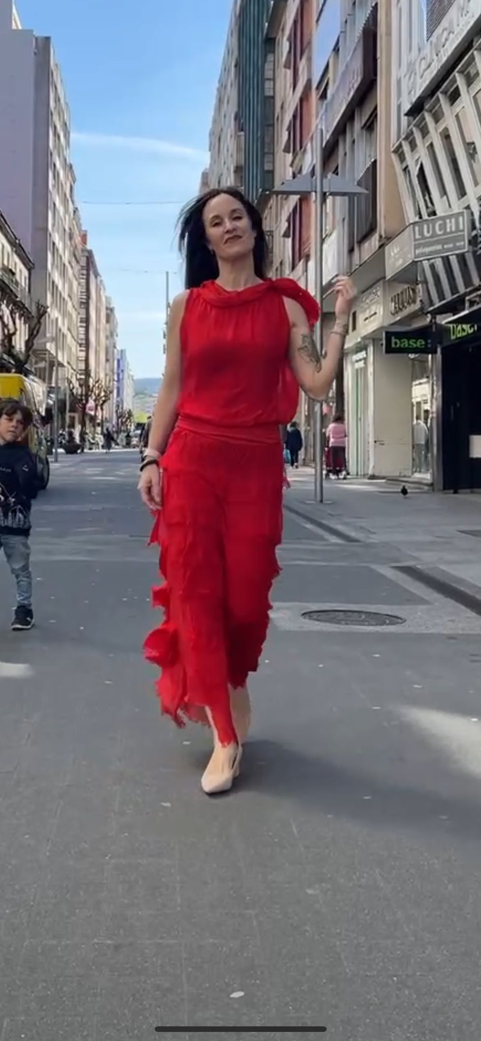 Conjunto ROMA top y falda seda rojo